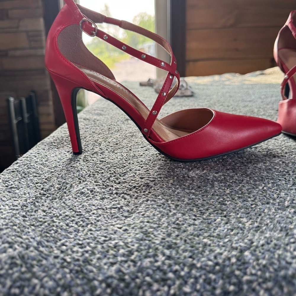 Christian Siriano Strappy Red Stiletto Heels - Picture 4 of 10